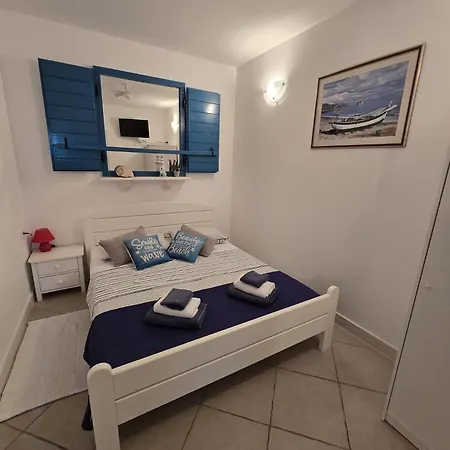Dupin Apartment