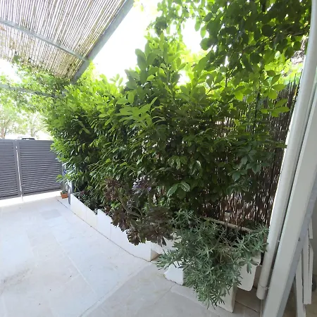 Apartment Dupin